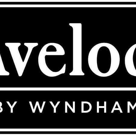 Travelodge By Wyndham Fort Scott Exteriör bild