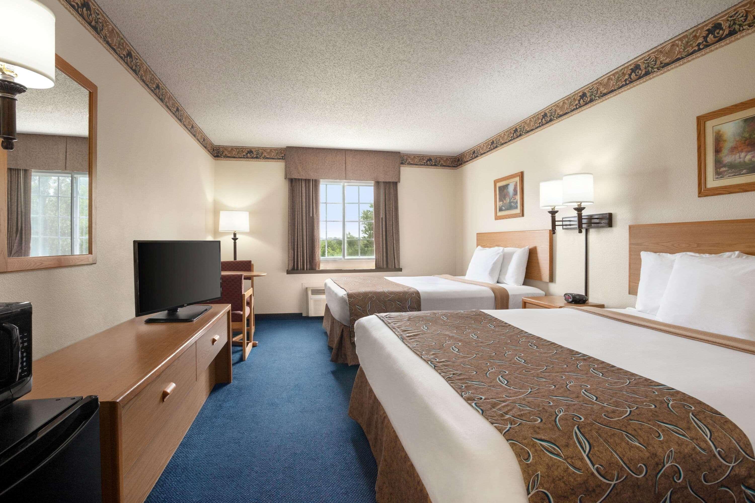 Travelodge By Wyndham Fort Scott Exteriör bild